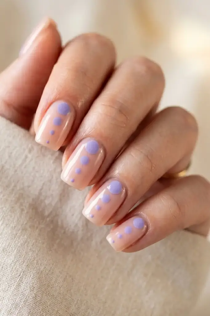 Ombre Fade Dots (Large to Small)