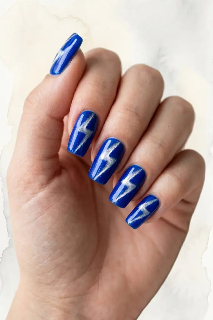 electric-blue-bolt-vibrant-cat-eye-stripe