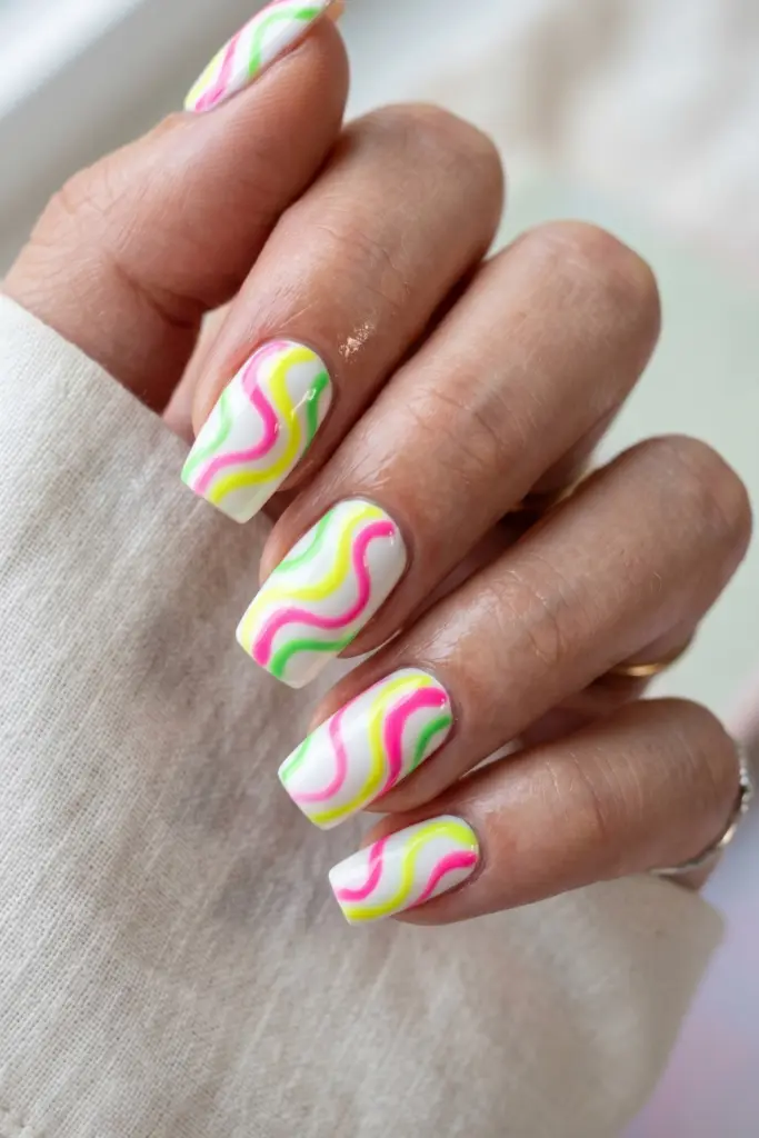 neon-swirls-summer-nail-designs