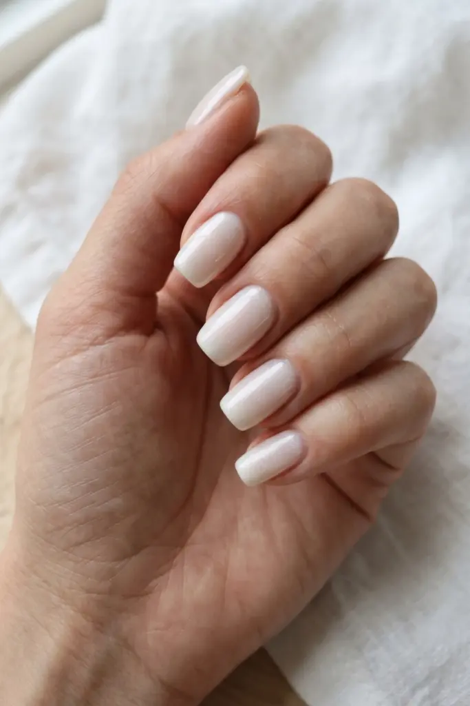 pearl-white-subtle-sparkle-summer-nails-trends