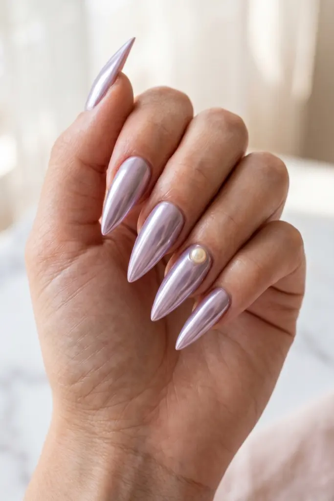 soft-lilac-chrome-pearl-stiletto-simple-summer-nails