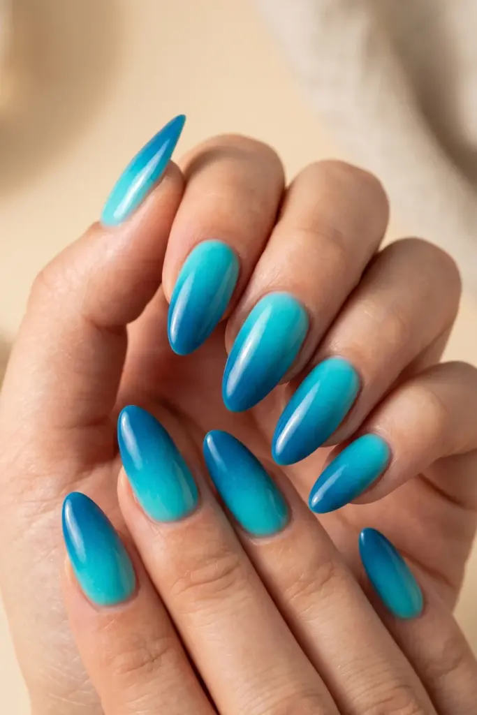 turquoise-deep-blue-dip-ombre-almond-summer-nails