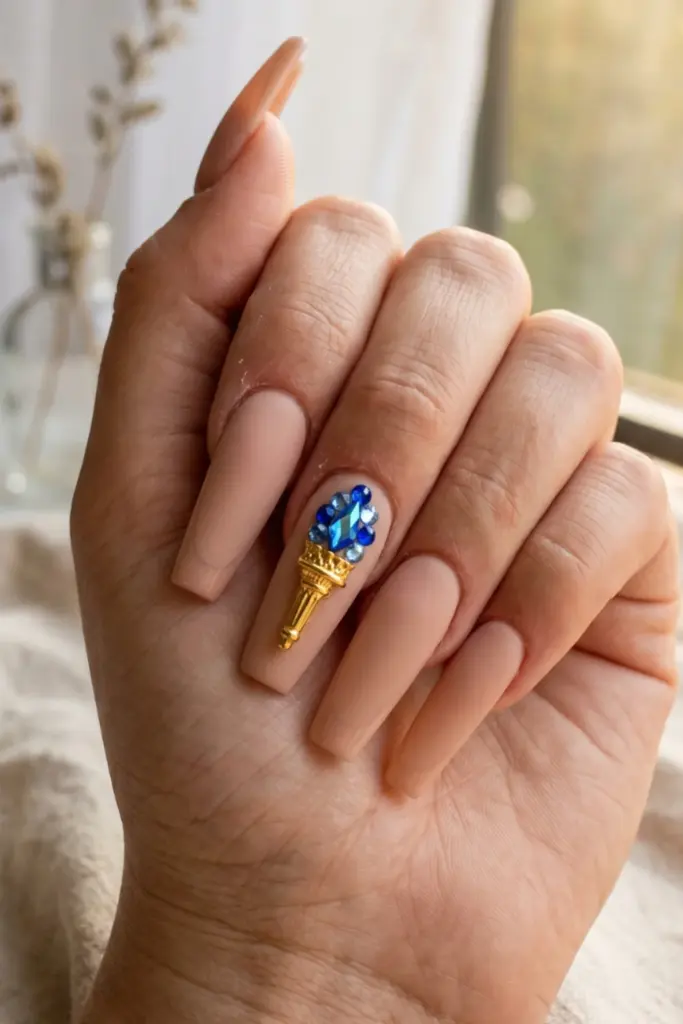 goddess-liberty-torch-fourth-july-acrylic-nails-luxury
