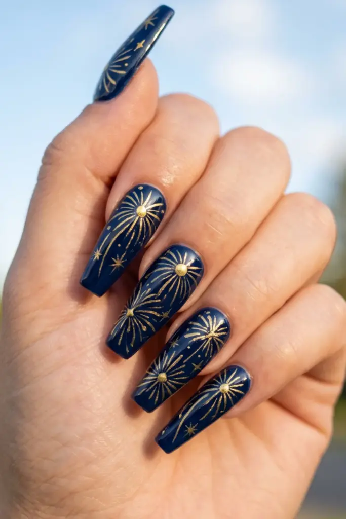 metallic-gold-burst-on-navy-stunning-firework-nail-designs-fourth-july-holiday-parties
