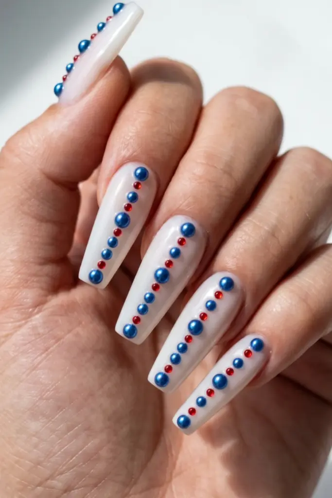 patriotic-pearl-string-fourth-july-acrylic-nails-luxury