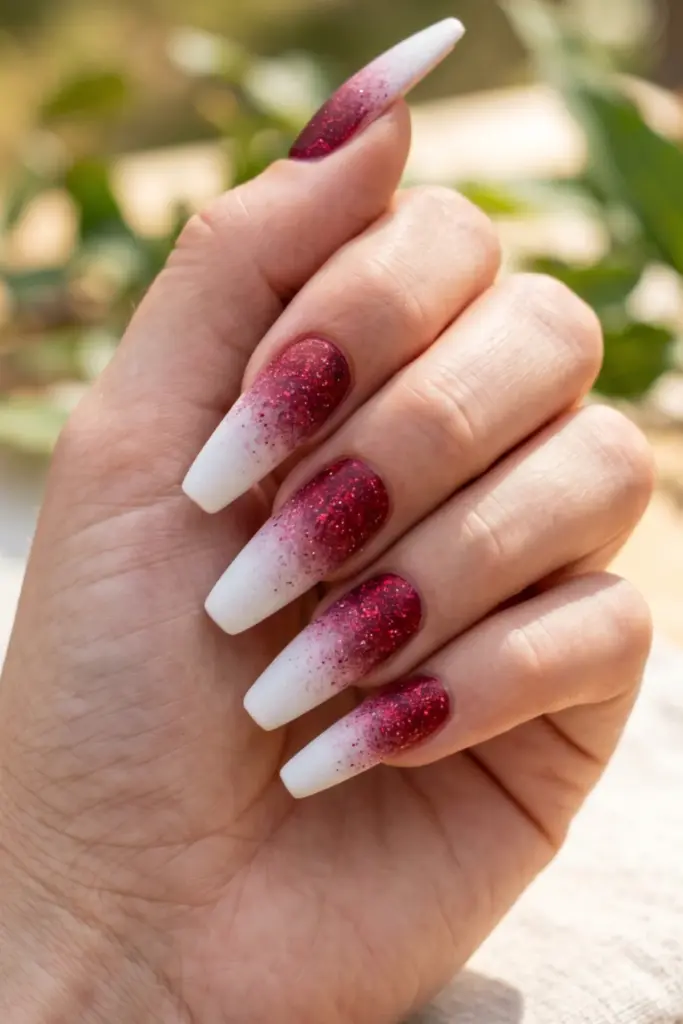 red-glitter-fade-to-white-stunning-firework-nail-designs-fourth-july-holiday-parties